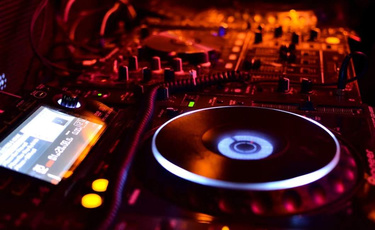 智能影音解决方案起居室的建设