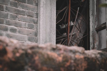 实施智能物业解决方案，门禁系统升成第一步