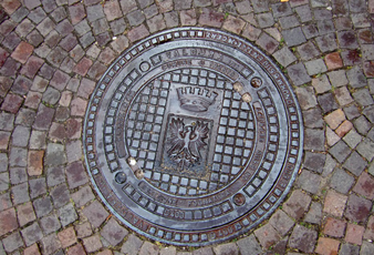 智慧城市井盖监测系统中的RTU应用