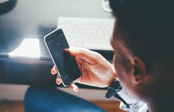 智能手机语音降噪解决方案的自适应主动降噪技术