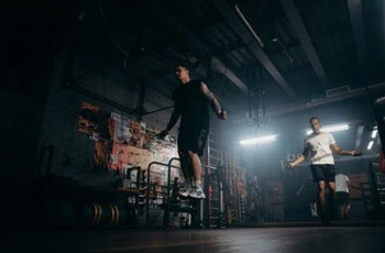 智能跳绳之无绳设计与有绳应用场景