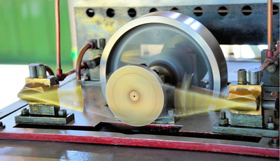 我们还可以在哪些方面继续努力提升优化智能制造？