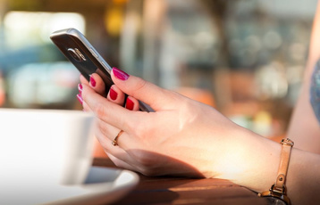 智能手机语音降噪解决方案的电话降低噪音测试