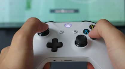 AI语音万能遥控器融入老年生活