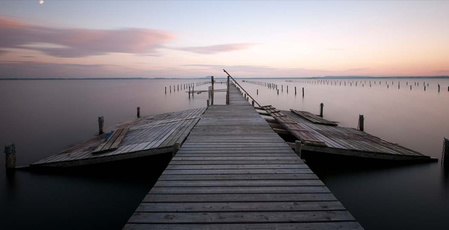 智慧水务系统中的无人船